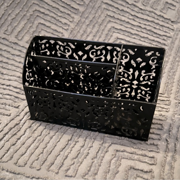 Magnetic Organizer - Picture 1 of 6